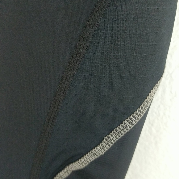 [Asics] Compression Running Cropped Leggings - Picture 6 of 7